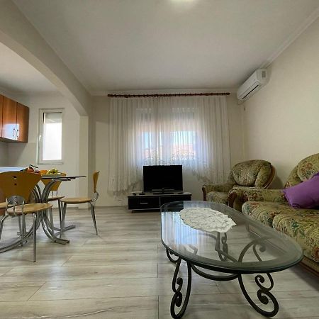 Prestige Rentals Shkodër Exteriör bild