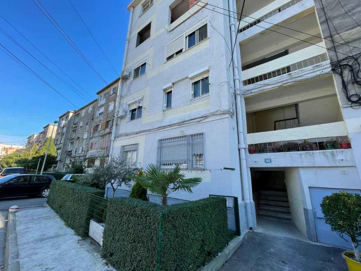 Prestige Rentals Shkodër Exteriör bild